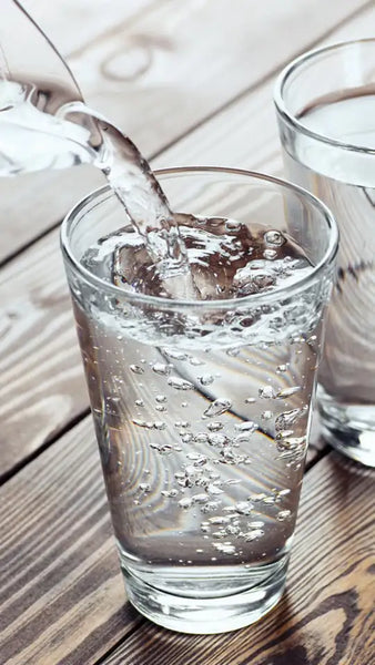 Leitungswasser oder Mineralwasser