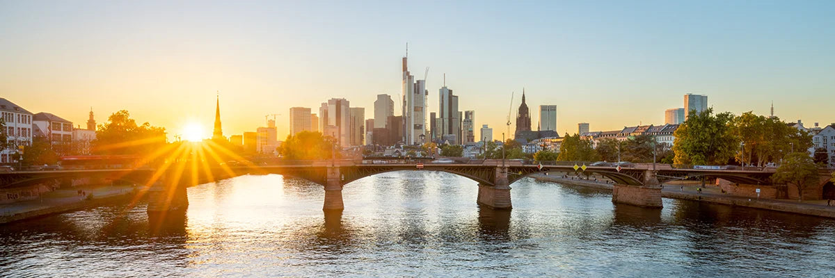 Header-Ratgeber-Leitungswasser-Frankfurt.webp__PID:4e87ce7e-7292-4f0a-9982-cdccf007ddf5