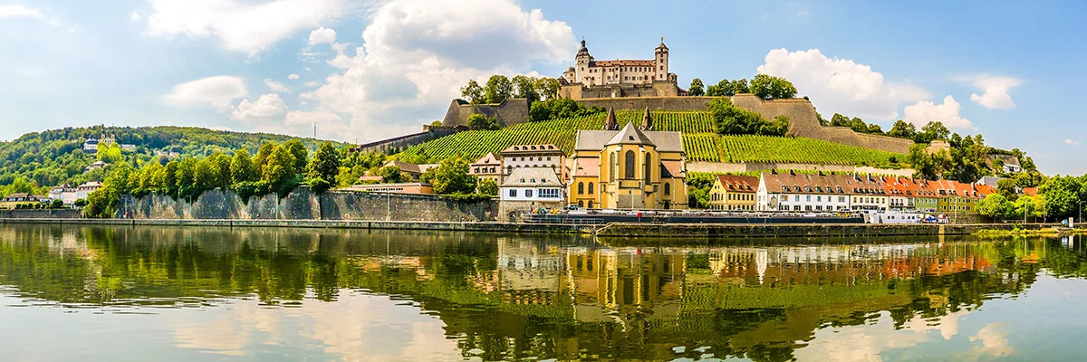 Header-Ratgeber-Leitungswasser-Wuerzburg.webp__PID:0b0f86d9-164a-4d02-b998-47c32c20a262