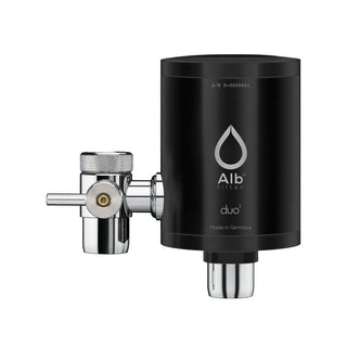 Water filter housing for switching in black