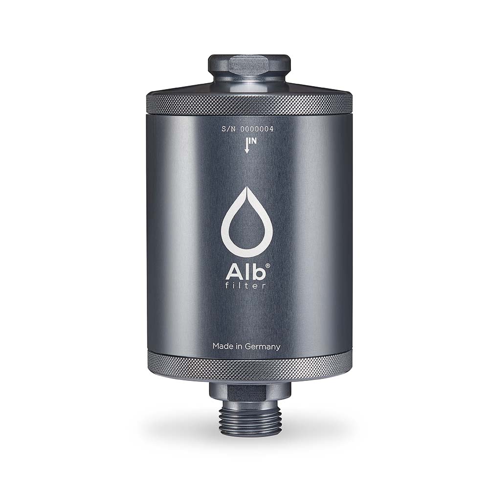 Metal water filter housing without filter cartridge