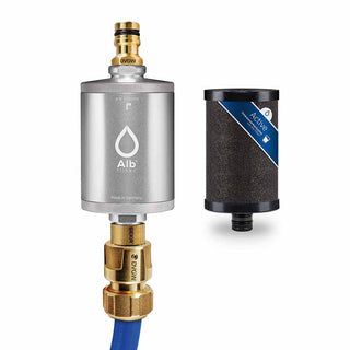 Alb Mobil water filter set in the color silver. Consisting of the Active germ filter and the GEKA (Gardena compatible) connection set with suitable adapters for caravans and motorhomes