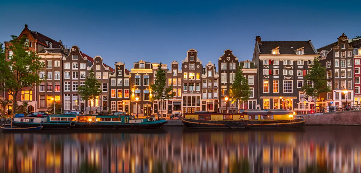Gracht in Amsterdam, Niederlande