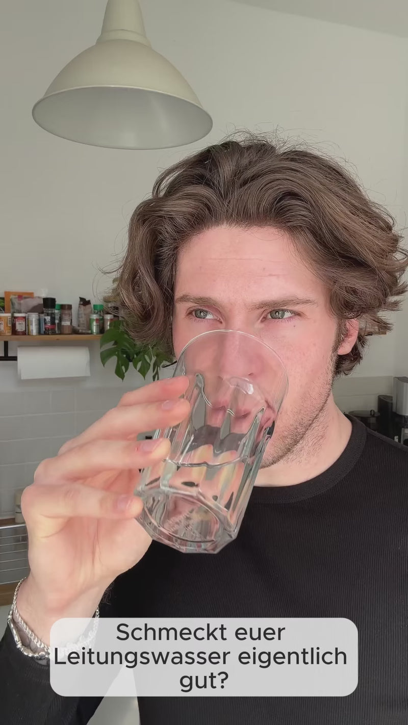 Sam_Vermieter_Duo_9-16_m.U._m.M._Balearic.webm__PID:d331dc51-e3b7-4be3-bced-376f03baef2a